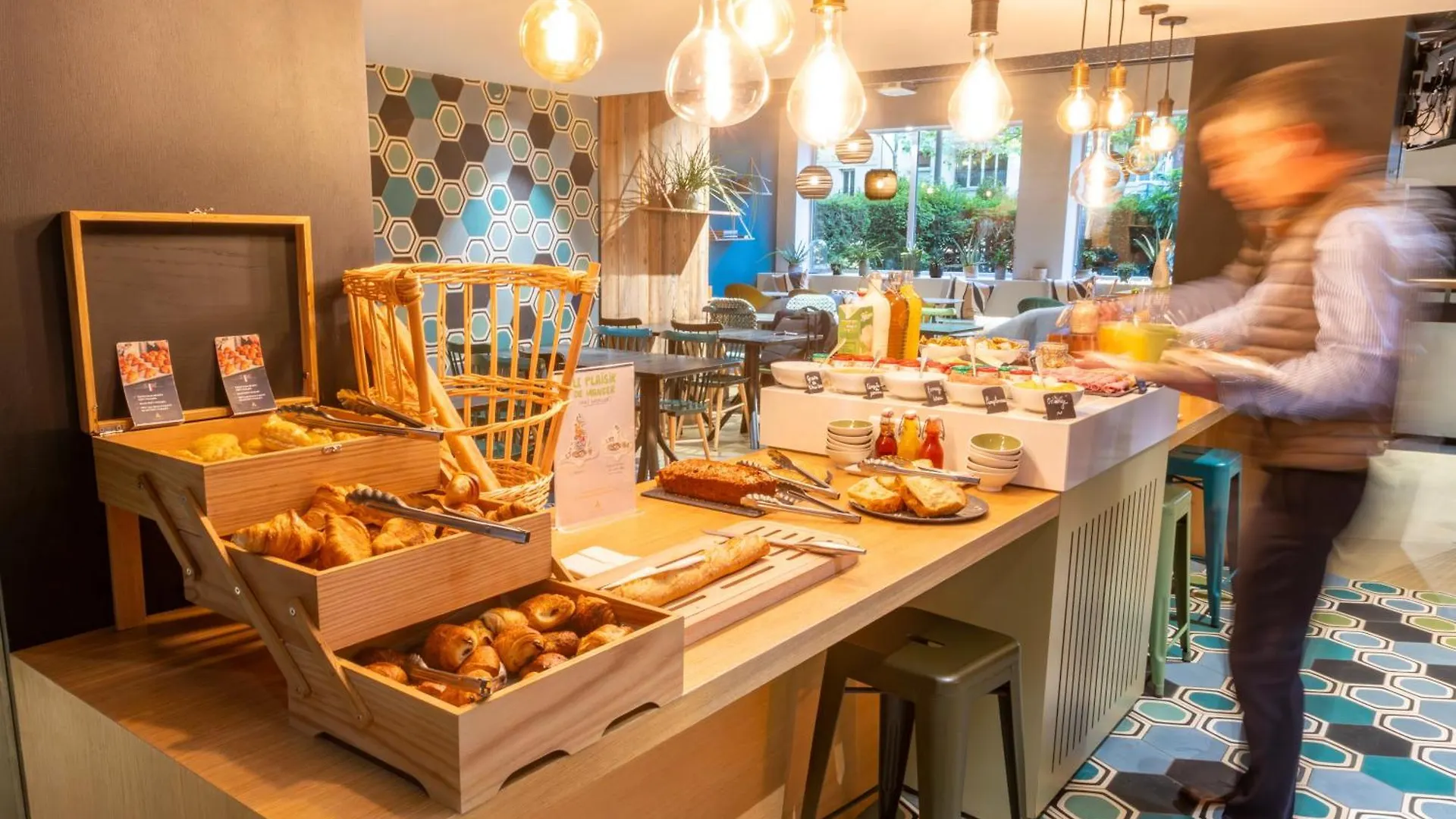 Ibis Styles Paris 16 Hotel 3*