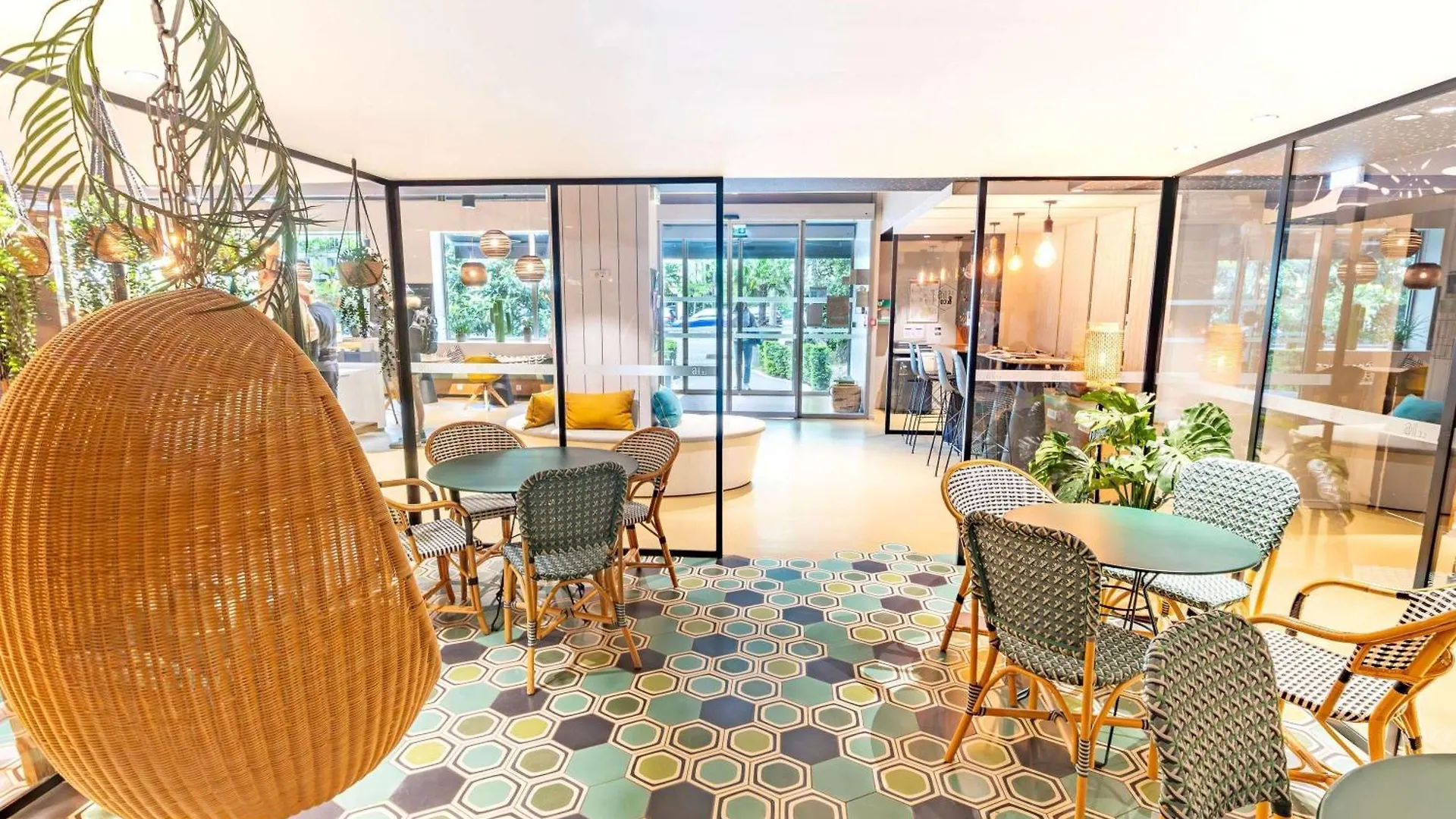 Ibis Styles Paris 16 3*